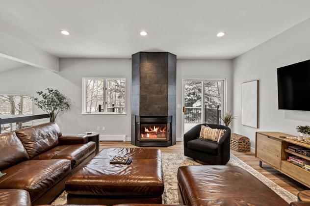 Luxury Lodging callout